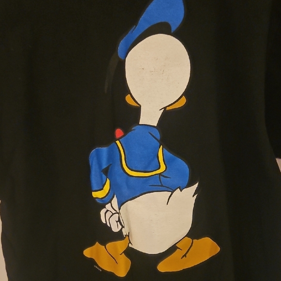 Black T-Shirt with Donald Duck Graphic - Picture 5 of 6